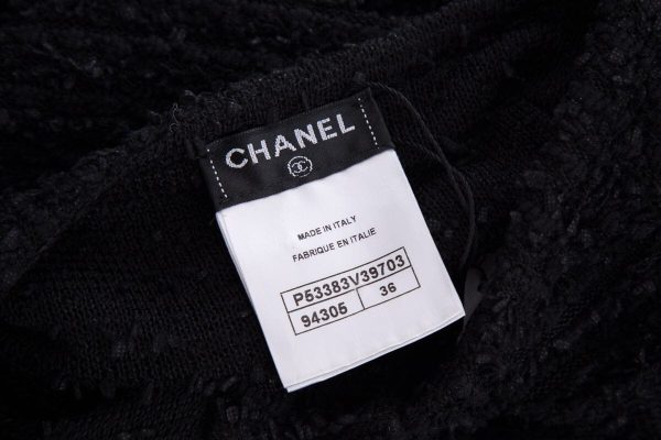 Chanel Black Tweed Sweater SZ 36 For Sale