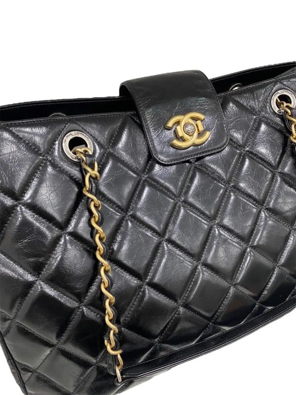 CHANEL CC QUILTED LAMBSKIN TOTE BAG Fashion