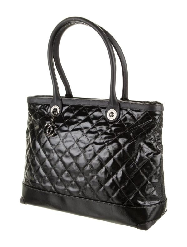 CHANEL CC CHARM QUILTED MEDIUM TOTE BAG Hot on Sale