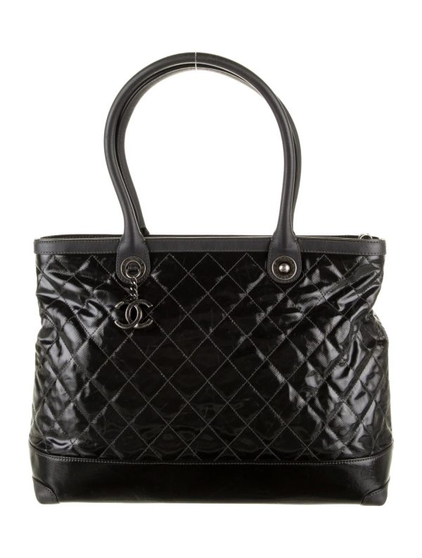 CHANEL CC CHARM QUILTED MEDIUM TOTE BAG Hot on Sale